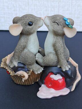 Fitz & Floyd Charming Tails Candy Kisses Figurine Mice Mouse Chocolate Truffles